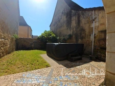 Maison de caractère avec dépendance, patio, jardin et jacuzzi – Saint-Georges-de-Montclard, 20/25 min de Bergerac