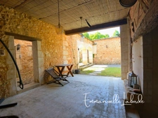 Maison de caractère avec dépendance, patio, jardin et jacuzzi – Saint-Georges-de-Montclard, 20/25 min de Bergerac