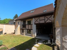 Maison de caractère avec dépendance, patio, jardin et jacuzzi – Saint-Georges-de-Montclard, 20/25 min de Bergerac