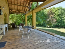 Propriété en pierre avec maison d’amis, piscine et 2,5 hectares LALINDE (24)