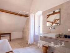 Propriété en pierre avec maison d’amis, piscine et 2,5 hectares LALINDE (24)