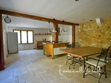 Maison de caractère avec dépendance, patio, jardin et jacuzzi – Saint-Georges-de-Montclard, 20/25 min de Bergerac