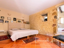 Propriété en pierre avec maison d’amis, piscine et 2,5 hectares LALINDE (24)