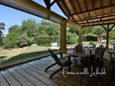 Propriété en pierre avec maison d’amis, piscine et 2,5 hectares LALINDE (24)