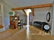 Propriété en pierre avec maison d’amis, piscine et 2,5 hectares LALINDE (24)