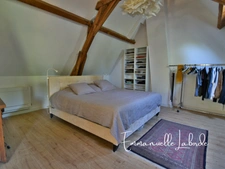 Propriété en pierre avec maison d’amis, piscine et 2,5 hectares LALINDE (24)