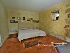 Propriété en pierre avec maison d’amis, piscine et 2,5 hectares LALINDE (24)