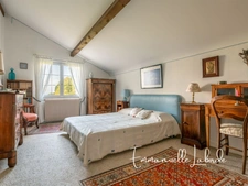 Stone estate with outbuildings and 5 hectares of nature – Monbazillac (24240)