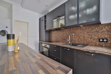 A vendre - Exclusivité - Passy/La Muette - Appartement traversant - Charmant 2 pièces - RDC sur cour - Parfaitement agencé