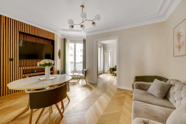A vendre - Paris 17ème - Quartier des Ternes - 70m2 - 4 pièces - 2 chambres (possibilité 3) - Entièrement rénové