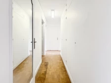 Exclusivité - A vendre - Appartement très lumineux - Balcon filant 5 m2 - 4 pièces - 3 chambres - Cuisine indépendante - Salle de bains - Cave et Parking - À proximité des Commerces, Écoles et du RER 