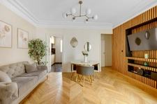 A vendre - Paris 17ème - Quartier des Ternes - 70m2 - 4 pièces - 2 chambres (possibilité 3) - Entièrement rénové