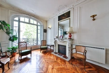 A vendre - Appartement haussmannien - 6 pièces - 4 chambres - Charme - Emplacement recherché - Quartier des Ternes