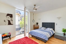 Exclusivité - A vendre - Appartement très lumineux - Balcon - 5 pièces - 4 chambres possibles - Cuisine indépendante - Cave et Parking - Adresse prestigieuse