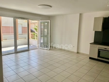 APPARTEMENT T3 de 63 m² – TRES LUMINEUX DANS UNE RESIDENCE SECURISEE A SAINT AUBIN DE MEDOC (33)