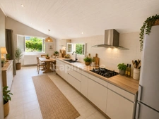 LE PIAN-MÉDOC(33) – Charme, calme et nature pour cette maison de T4 de 99 m2 nichée sur une parcelle de 1312 m2 dans un cadre verdoyant 