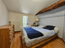 Maison charentaise de 232 m², 6 chambres, un bureau, piscine et un garage de 90 m² - LINARS (16)