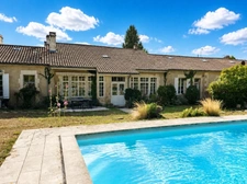 Élégante demeure de caractère avec piscine et vaste jardin - 5 chambres - Mouthiers sur Boëme (16)