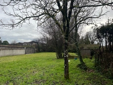 Terrain constructible de 500 m² à CHATEAUBERNARD (16)