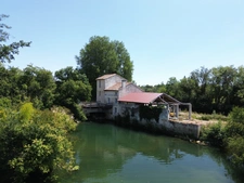 MOULIN D'EXCEPTION SUR LA CHARENTE - JOYAU PATRIMONIAL AUX PORTES D'ANGOULEME - VINDELLE (16)