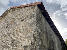 Ensemble immobilier à fort potentiel - Projet rénovation / investissement - JAULDES (16)