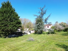 EN EXCLUSIVITÉ ! Maison de 145m² avec dépendances et terrain de 1900m² - LUXÉ (16)