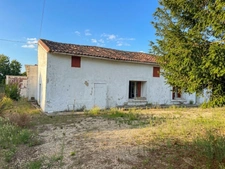 Maison familiale de 125 m² avec combles aménageables, garage et atelier - SAINT LAURENT DE COGNAC (16)