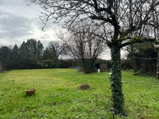 Terrain constructible de 500 m² à CHATEAUBERNARD (16)