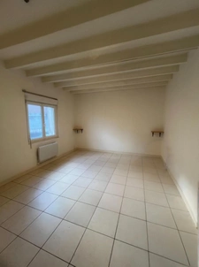 Secteur calme et recherché - 3 chambres - L'ISLE D'ESPAGNAC (16)