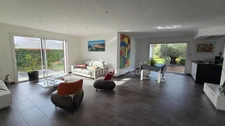 Villa contemporaine d’exception – 160 m² - 6 pièces à SAUCATS (33)