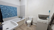 Appartement avec son balcon plein Sud à vendre 1 pièce BORDEAUX (33)
