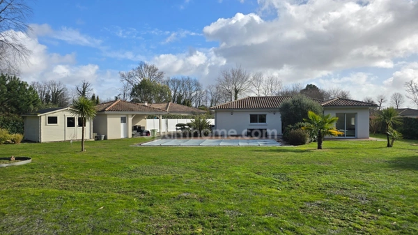 Villa contemporaine d’exception – 160 m² - 6 pièces à SAUCATS (33)