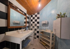 Maison familiale 5 pièces de 144 m² sur 1 970 m² avec piscine à SALLES (33)