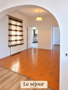 Maison à vendre 8 pièces BORNEL (60)
