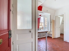 QUARTIER BELLEVILLE - METRO JOURDAIN - STUDIO 18,64m2 AU SOL