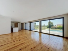 Maison à vendre plain-pied en bois de 149 m², 5 pièces, piscine, 2 garages - BERGERAC (24)