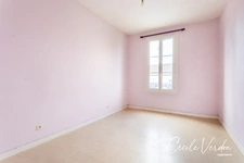 Maison en pierre à vendre de 220 m2, 8 pièces, 5 chambres, terrasse et jardin, 2 garages BERGERAC (24)