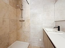 PROPRIETE DE 250 M2 SUR 3276 M2 DE TERRAIN- 4 SUITES PARENTALES - PISCINE 14 X 3M - POLL HOUSE - 2 GARAGES- BELEYMAS (24)