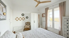 A vendre-Villa avec piscine 4 chambres dont 2 suites vue panoramique sans vis à vis MOULEYDIER (24) 