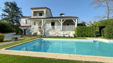 A vendre-Villa avec piscine 4 chambres dont 2 suites vue panoramique sans vis à vis MOULEYDIER (24) 