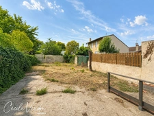 Maison à vendre 5 pièces, garage moto, Bergerac 4 chambres sur 257 m2 de terrain