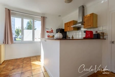 Maison de plain-pied à vendre 2 pièces de 78 m2 située au centre-ville de Bergerac, avec jardin de 440 m2. Vendue louée, BERGERAC (24)