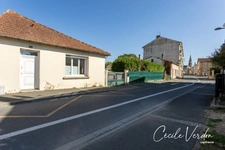 Maison de plain-pied à vendre 2 pièces de 78 m2 située au centre-ville de Bergerac, avec jardin de 440 m2. Vendue louée, BERGERAC (24)