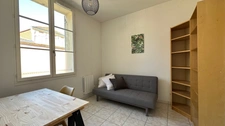 Dpt Dordogne (24), à louer BERGERAC Appartement T3 56 m2, 2 chambres, résidence sécurisée, place de parking privée avec vue sur la Dordogne