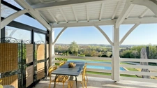 A vendre-Villa avec piscine 4 chambres dont 2 suites vue panoramique sans vis à vis MOULEYDIER (24) 