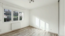 Maison entièrement rénovée à vendre 4 pièces de 85m2 avec 3 chambres et garage 60 m2 sur 833 m2 de terrain à CREYSSE (24)