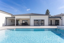 Maison moderne haut de gamme 226 m2 + annexe bureau de 55 m2  à vendre Bergerac - 9 pièces - 4 chambres - piscine - 2 garages 60 m2
