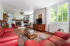 A vendre Maison Plain-pied 150m2 6 pièces - 4 chambres - hangar 300 m2 - 5660 m2 de terrain - SAINT SAUVEUR (24)