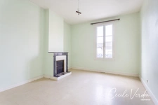 Maison en pierre à vendre de 220 m2, 8 pièces, 5 chambres, terrasse et jardin, 2 garages BERGERAC (24)