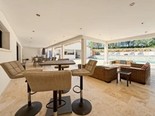 PROPRIETE DE 250 M2 SUR 3276 M2 DE TERRAIN- 4 SUITES PARENTALES - PISCINE 14 X 3M - POLL HOUSE - 2 GARAGES- BELEYMAS (24)